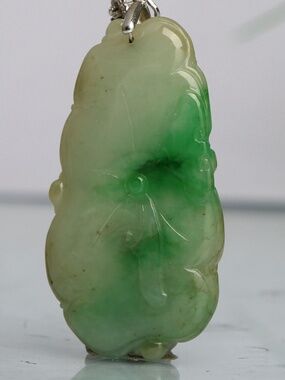 Cert'd Untreated Green Natural Grade A Jadeite Jade Pendant lotus leaf